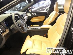 Volvo XC60 B5 Inscription 2023 года из Южной Кореи