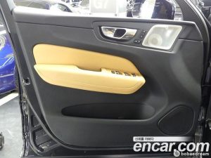 Volvo XC60 B5 Inscription 2023 года из Южной Кореи