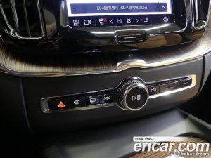 Volvo XC60 B5 Inscription 2023 года из Южной Кореи