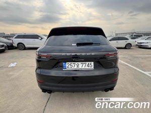 Porsche Cayenne 3.0 2023 года из Южной Кореи
