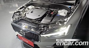 Volvo XC60 B6 Ultra Bright 2024 года из Южной Кореи