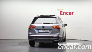 Volkswagen Tiguan 2.0 TSI Prestige 2023 года из Южной Кореи