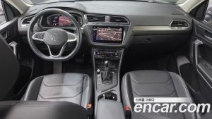 Volkswagen Tiguan 2.0 TSI Prestige 2023 года из Южной Кореи