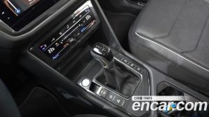 Volkswagen Tiguan 2.0 TSI Prestige 2023 года из Южной Кореи