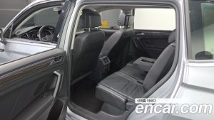 Volkswagen Tiguan 2.0 TSI Prestige 2023 года из Южной Кореи