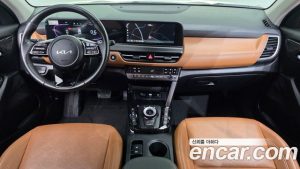 Kia Seltos Бензин 2.0 2WD 2024 года из Южной Кореи