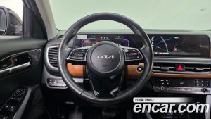 Kia Seltos Бензин 2.0 2WD 2024 года из Южной Кореи