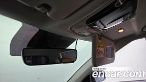 Kia Seltos Бензин 2.0 2WD 2024 года из Южной Кореи