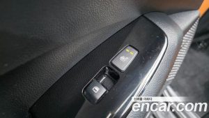 Kia Seltos Бензин 2.0 2WD 2024 года из Южной Кореи