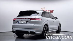 Porsche Cayenne 3.0 2023 года из Южной Кореи