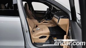 Porsche Cayenne 3.0 2023 года из Южной Кореи