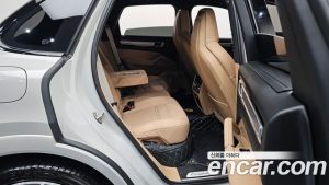 Porsche Cayenne 3.0 2023 года из Южной Кореи