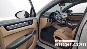 Porsche Cayenne 3.0 Coupe 2022 года из Южной Кореи