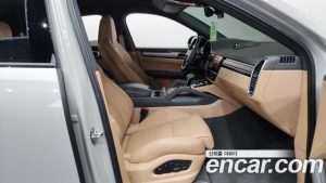 Porsche Cayenne 3.0 Coupe 2022 года из Южной Кореи