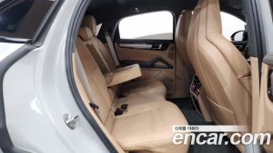 Porsche Cayenne 3.0 Coupe 2022 года из Южной Кореи