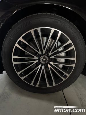 Mercedes-Benz S-Class S350 d 4MATIC 2025 года из Южной Кореи