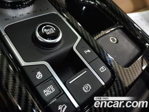 Kia Sorento HEV 1.6 2WD 2024 года из Южной Кореи