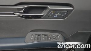 Kia EV9 Long Range 4WD 2024 года из Южной Кореи