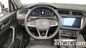 Volkswagen Tiguan 2.0 TDI Prestige 2023 года из Южной Кореи