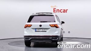 Volkswagen Tiguan 2.0 TSI Prestige 2024 года из Южной Кореи