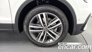 Volkswagen Tiguan 2.0 TSI Prestige 2024 года из Южной Кореи