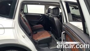 Volkswagen Tiguan 2.0 TSI Prestige 2024 года из Южной Кореи