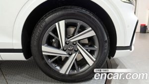 Genesis GV70 2.5T Бензин 2WD 2025 года из Южной Кореи