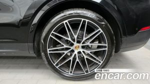Porsche Cayenne 3.0 Coupe 2024 года из Южной Кореи