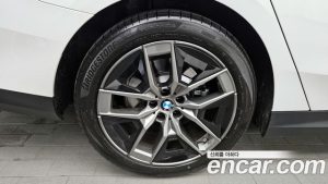 BMW 5-Series 520i 2026 года из Южной Кореи