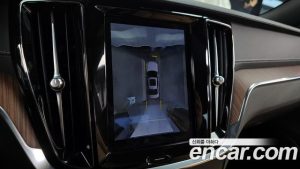 Volvo S60 B5 ULTIMATE Bright 2023 года из Южной Кореи