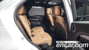 Land Rover Discovery P360 Dynamic HSE 2025 года из Южной Кореи
