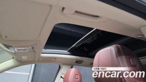Mercedes-Benz GLS-Class Maybach GLS600 4MATIC MANUFAKTUR 2023 года из Южной Кореи