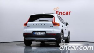 Volvo XC40 B4 ULTIMATE Bright 2023 года из Южной Кореи