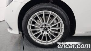 Mercedes-Benz E-Class E250 Exclusive 2023 года из Южной Кореи