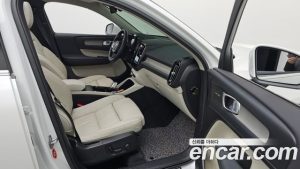 Volvo XC40 B4 ULTIMATE Bright 2023 года из Южной Кореи