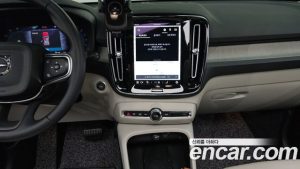 Volvo XC40 B4 ULTIMATE Bright 2023 года из Южной Кореи
