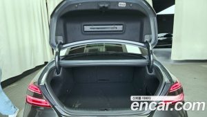 Genesis G70 Бензин 2.5T 2WD 2025 года из Южной Кореи