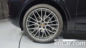 Porsche Cayenne 3.0 Coupe 2022 года из Южной Кореи