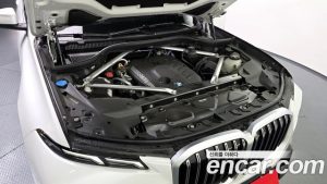 BMW X7 xDrive 40d M Sport 7-Seater 2025 года из Южной Кореи