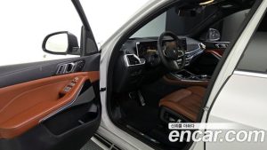BMW X7 xDrive 40d M Sport 7-Seater 2025 года из Южной Кореи