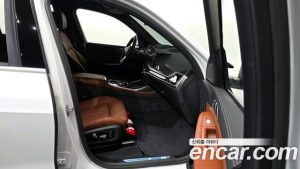 BMW X7 xDrive 40d M Sport 7-Seater 2025 года из Южной Кореи