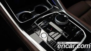 BMW X6 xDrive40i M Sport 2025 года из Южной Кореи