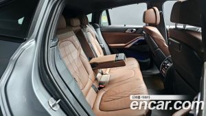 BMW X6 xDrive40i M Sport 2025 года из Южной Кореи