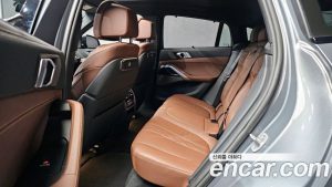 BMW X6 xDrive40i M Sport 2025 года из Южной Кореи