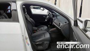 Audi Q2 35 TDI Premium 2023 года из Южной Кореи