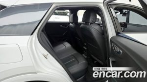 Audi Q2 35 TDI Premium 2023 года из Южной Кореи