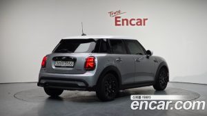 Mini Cooper 5Door CLASSIC 2024 года из Южной Кореи