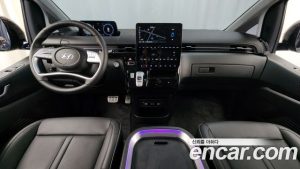 Hyundai Staria 4WD Lounge 9-Seater 2024 года из Южной Кореи