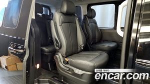 Hyundai Staria 4WD Lounge 9-Seater 2024 года из Южной Кореи