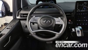 Hyundai Staria 4WD Lounge 9-Seater 2024 года из Южной Кореи